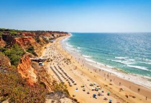 Les bonnes raisons de visiter le Portugal : des plages adaptées à tous les besoins